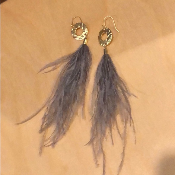 Ostrich feather earings - Picture 2 of 2